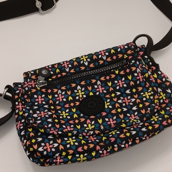 Kipling Live Light Sabian Black Shoulder Crossbody Bag  Nylon Mozzaik Multicolor - Picture 2 of 8